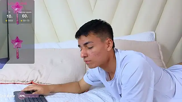 Snapshot of Hotboy21_ chatting on 21, 10, 2025 Hotboy21 online show from 21, 10, 2025