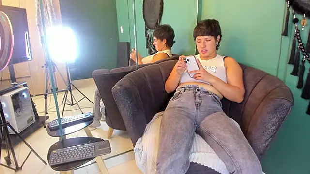 Elaine87  online show from 28, 2, 2026