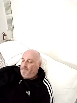 Alexis Bull online show from 6, 2, 2026