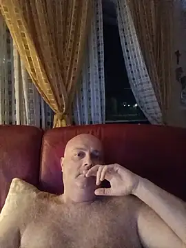 Snapshot of Alexis_Bull chatting on 5, 7, 2026 Alexis Bull online show from 5, 7, 2026