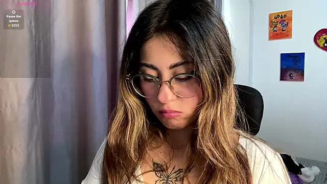 emma  bell  online show from 8, 10, 2025