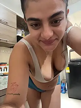 carlafox05 online show from 15, 7, 2026