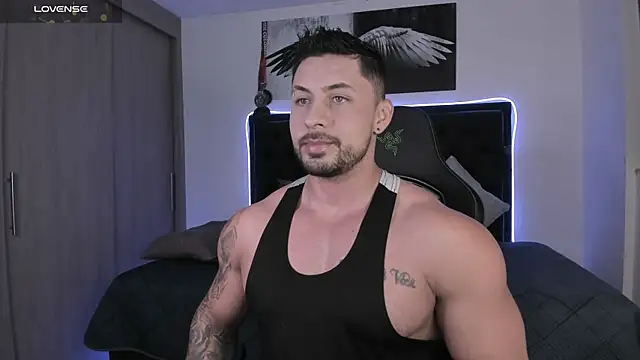 Snapshot of santi_aesthetic chatting on 11, 5, 2026 santi aesthetic online show from 11, 5, 2026