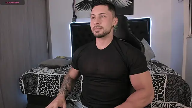 Snapshot of santi_aesthetic chatting on 30, 5, 2026 santi aesthetic online show from 30, 5, 2026