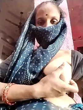 Snapshot of Soniy-Maax chatting on 11, 11, 2025 Soniy-Maax online show from 11, 11, 2025