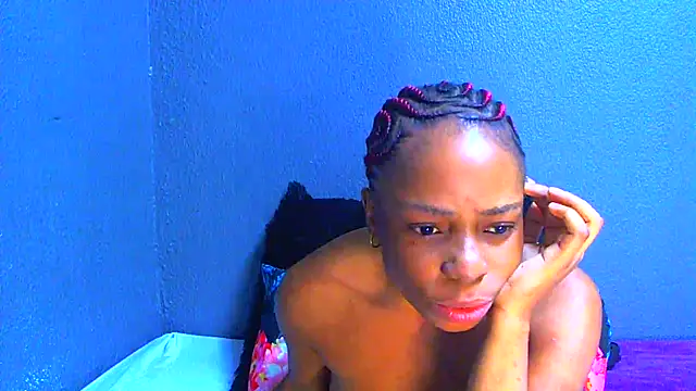 SMALLBOOBSXX online show from 29, 6, 2026