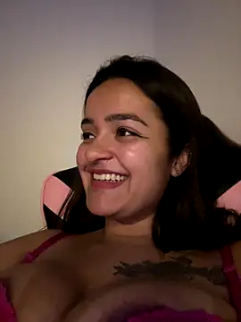 Snapshot of Manu_2002_ chatting on 21, 10, 2025 Manu 2002 online show from 21, 10, 2025