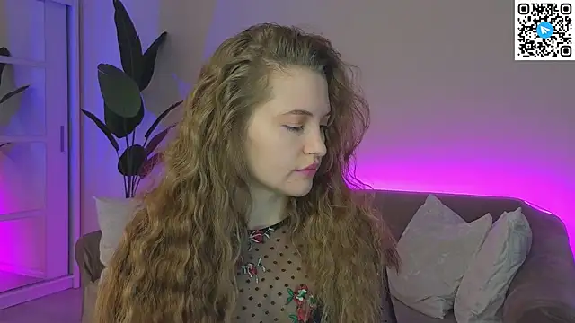 TesssaHart online show from 14, 10, 2025