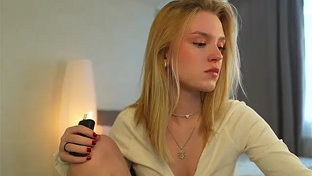 Snapshot of Cyberheart_ chatting on 3, 10, 2025 Cyberheart online show from 3, 10, 2025