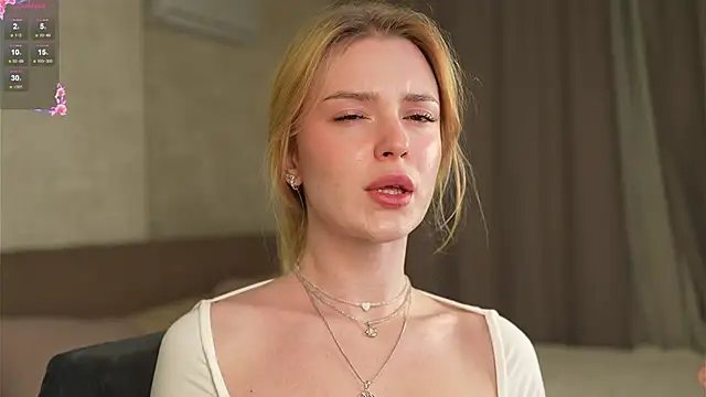 Snapshot of Cyberheart_ chatting on 17, 11, 2025 Cyberheart online show from 17, 11, 2025