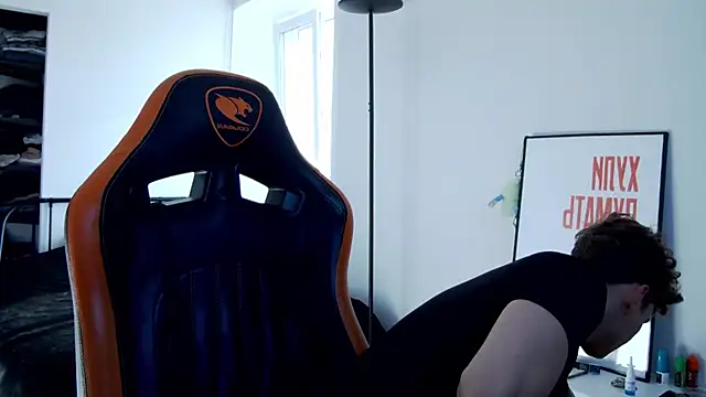 DanyDavis online show from 7, 10, 2025