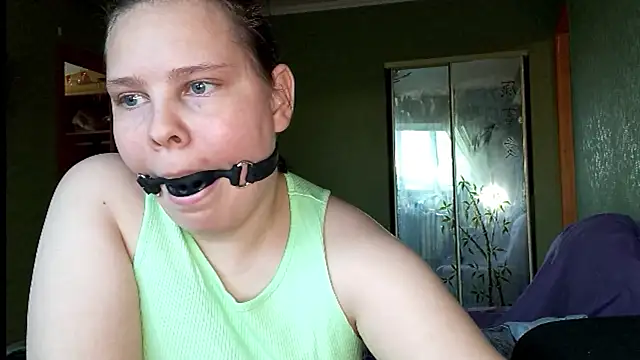 Snapshot of SweetPiggyx chatting on 11, 5, 2026 SweetPiggyx online show from 11, 5, 2026