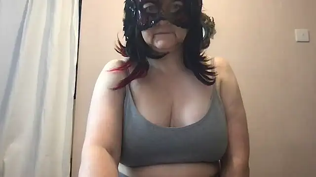 Raven Magical Milf online show from 25, 10, 2025