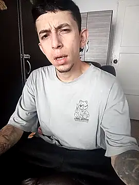 Chris  Jones online show from 19, 10, 2025