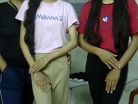 SistersLove3 online show from 23, 3, 2025