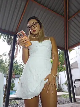 Pretty roxxyy online show from 22, 3, 2026