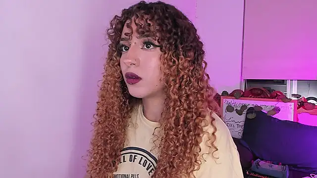 Snapshot of MaryJanelovers chatting on 7, 4, 2026 MaryJanelovers online show from 7, 4, 2026