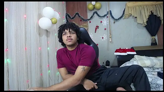 Snapshot of black_king_241 chatting on 19, 12, 2025 black king 241 online show from 19, 12, 2025