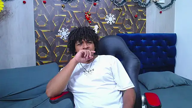 Snapshot of black_king_241 chatting on 6, 1, 2026 black king 241 online show from 6, 1, 2026