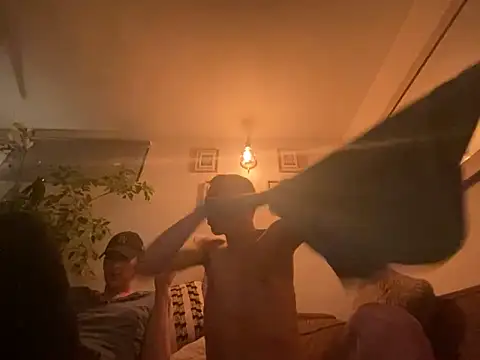 Chaud06 french online show from 13, 4, 2026