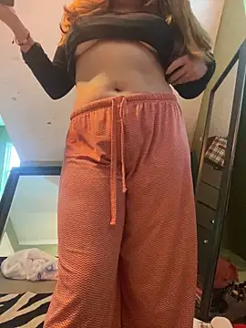 Snapshot of bankruptbabe chatting on 22, 12, 2025 bankruptbabe online show from 22, 12, 2025