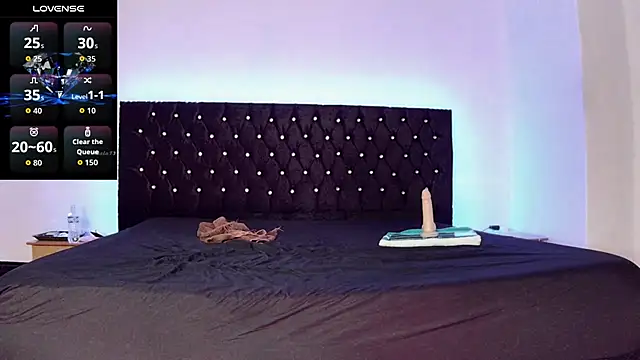 Snapshot of TSLeaMarie chatting on 22, 11, 2025 TSLeaMarie online show from 22, 11, 2025