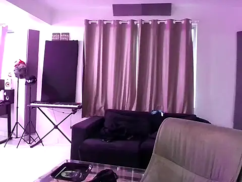 Snapshot of bigrosa21cm chatting on 14, 12, 2025 bigrosa21cm online show from 14, 12, 2025