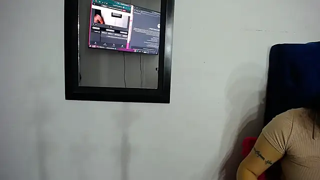 Snapshot of karolay_su chatting on 9, 10, 2025 karolay su online show from 9, 10, 2025