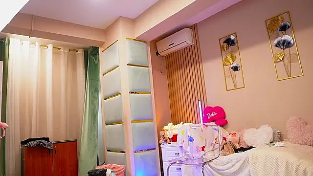 SabrinaJade online show from 3, 2, 2026