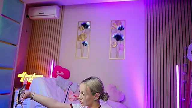 SabrinaJade online show from 21, 2, 2026