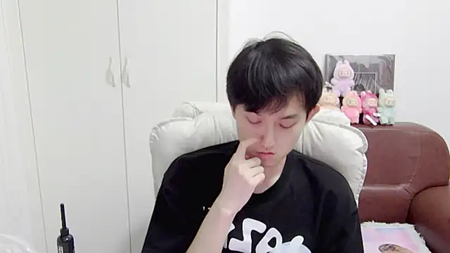 Snapshot of BILLY4me chatting on 12, 10, 2025 BILLY4me online show from 12, 10, 2025