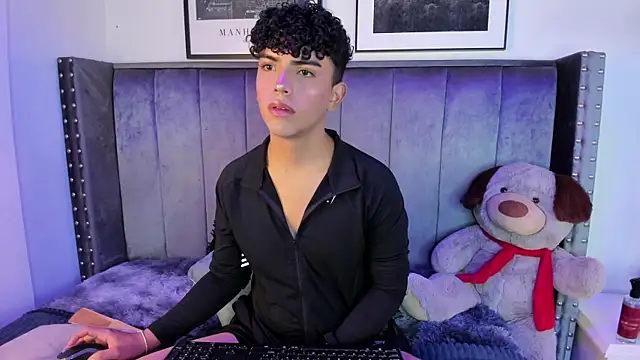 Niick Twink online show from 8, 10, 2025