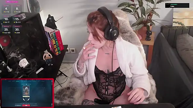 Snapshot of Horny_Makima chatting on 4, 12, 2025 Horny Makima online show from 4, 12, 2025