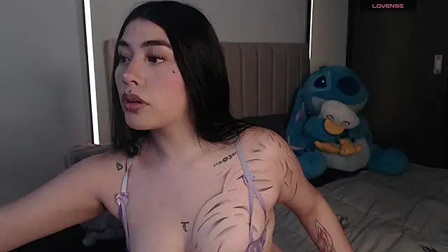 Snapshot of Hell_luna chatting on 24, 11, 2025 Hell luna online show from 24, 11, 2025