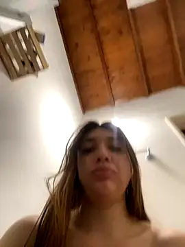 Mia  Gray online show from 6, 11, 2025