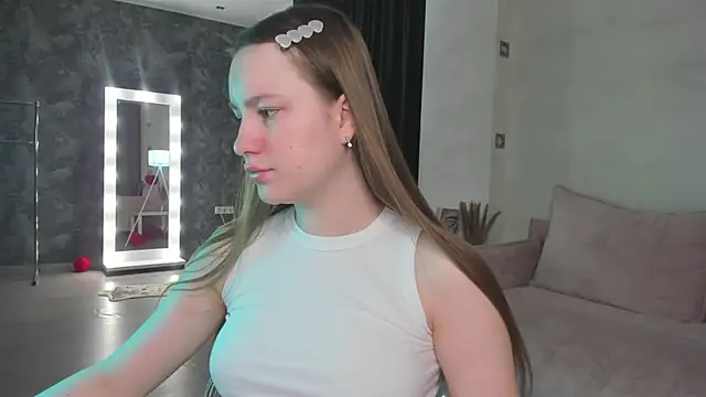 Candy Cansew online show from 8, 2, 2026