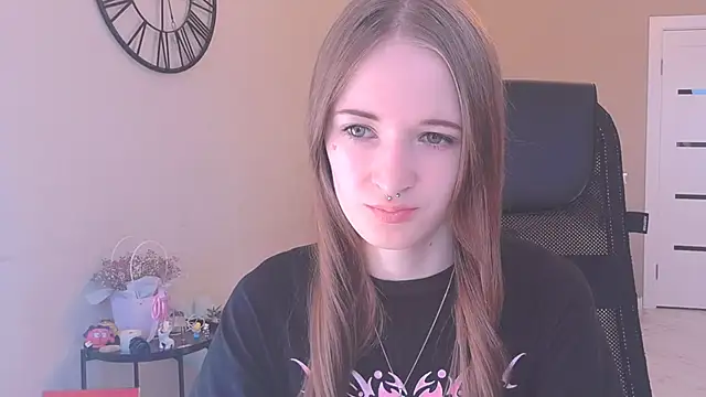 KateKayer online show from 13, 9, 2025