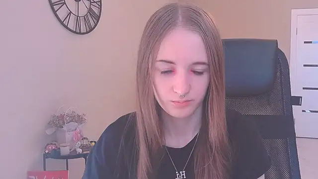 KateKayer online show from 1, 10, 2025