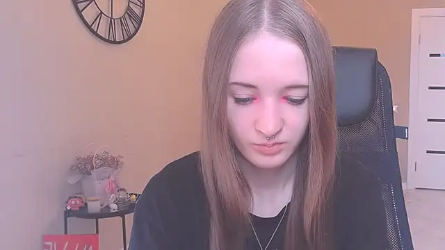 KateKayer online show from 3, 10, 2025