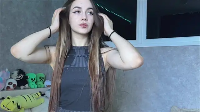 CupSizeGirl online show from 22, 4, 2026