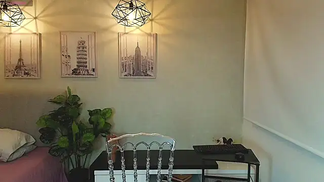  Victoria Collins online show from 23, 9, 2025