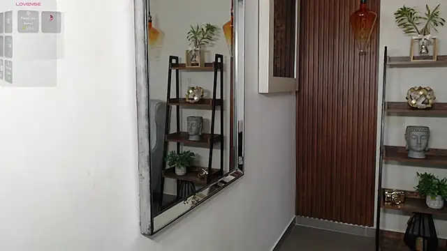 Snapshot of _Victoria_Collins chatting on 16, 12, 2025 Victoria Collins online show from 16, 12, 2025