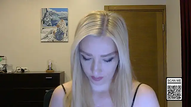 Wild Silk Desire online show from 18, 9, 2025