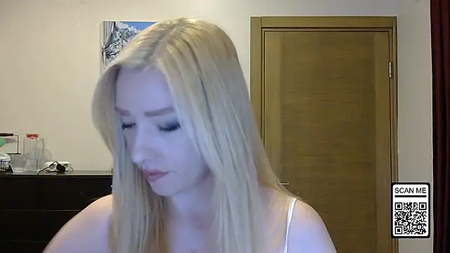 Wild Silk Desire online show from 22, 9, 2025