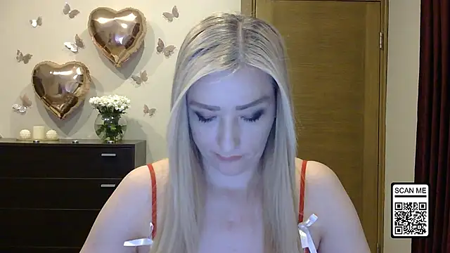 Snapshot of Wild_Silk_Desire chatting on 3, 5, 2026 Wild Silk Desire online show from 3, 5, 2026