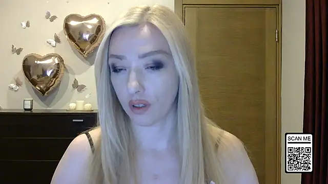 Snapshot of Wild_Silk_Desire chatting on 17, 5, 2026 Wild Silk Desire online show from 17, 5, 2026