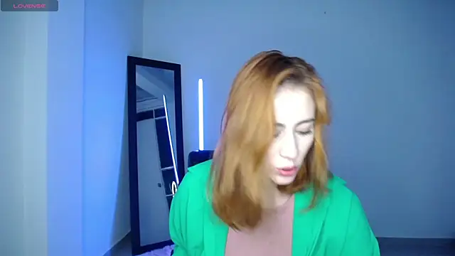 Snapshot of ANASTASIA_DOLL8 chatting on 17, 11, 2025 ANASTASIA DOLL8 online show from 17, 11, 2025