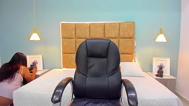 NaniXoxo18 online show from 10, 11, 2025