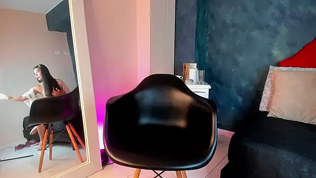 GingerMoon  online show from 13, 10, 2025