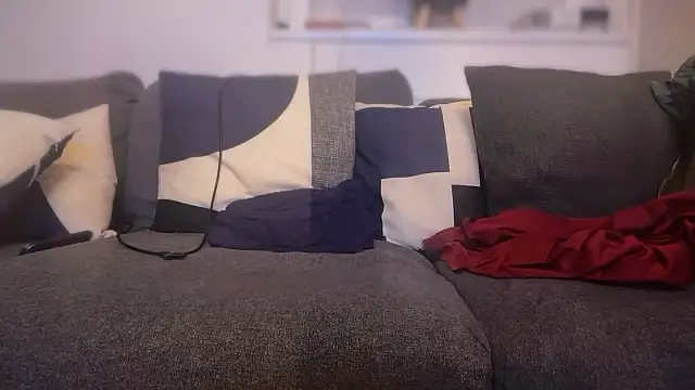 Snapshot of CloudyMuscleBeefy chatting on 21, 11, 2025 CloudyMuscleBeefy online show from 21, 11, 2025